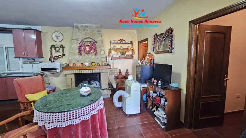 بيت في Fines, Andalucía 12518427