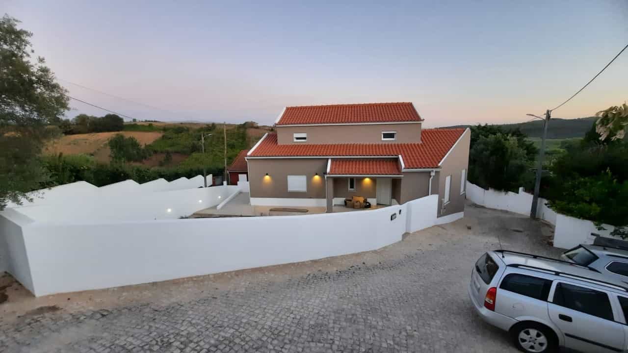 بيت في Cadaval, Lisbon 12519016