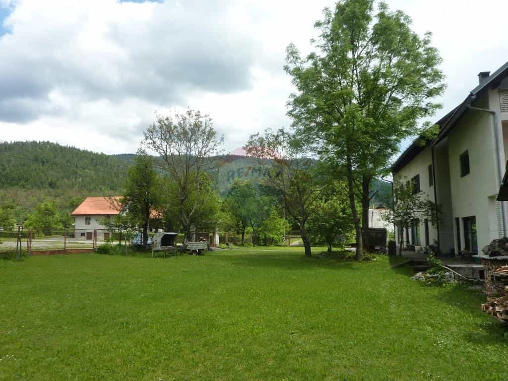 loger dans Vrbovsko, Primorsko-Goranska Zupanija 12519184