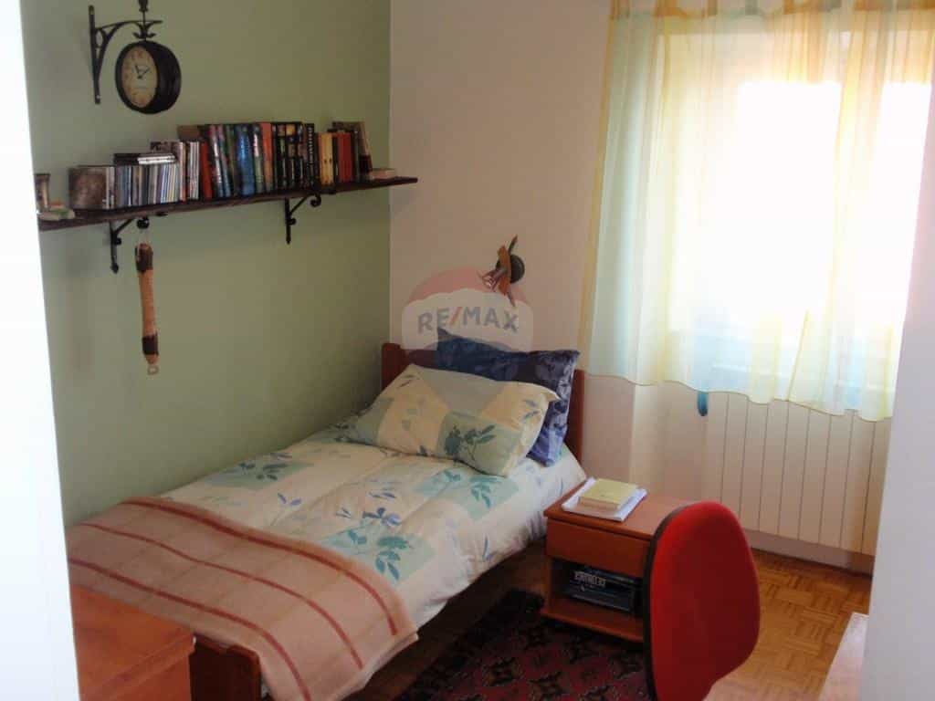 Rumah di Opatija, Primorsko-goranska županija 12519201