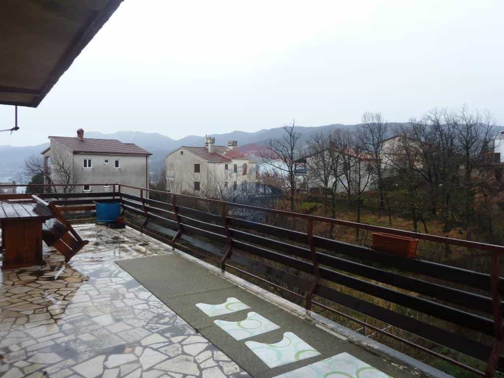 casa en Rubeši, Primorsko-goranska županija 12519211