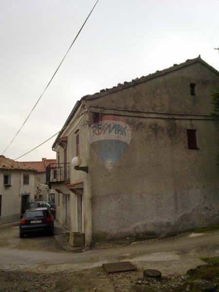 Будинок в Lanisce, Istarska Zupanija 12519451