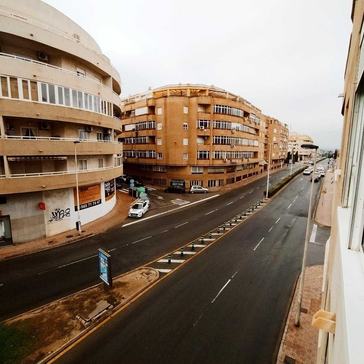 Condominium in Torrevieja, Valencia 12521006
