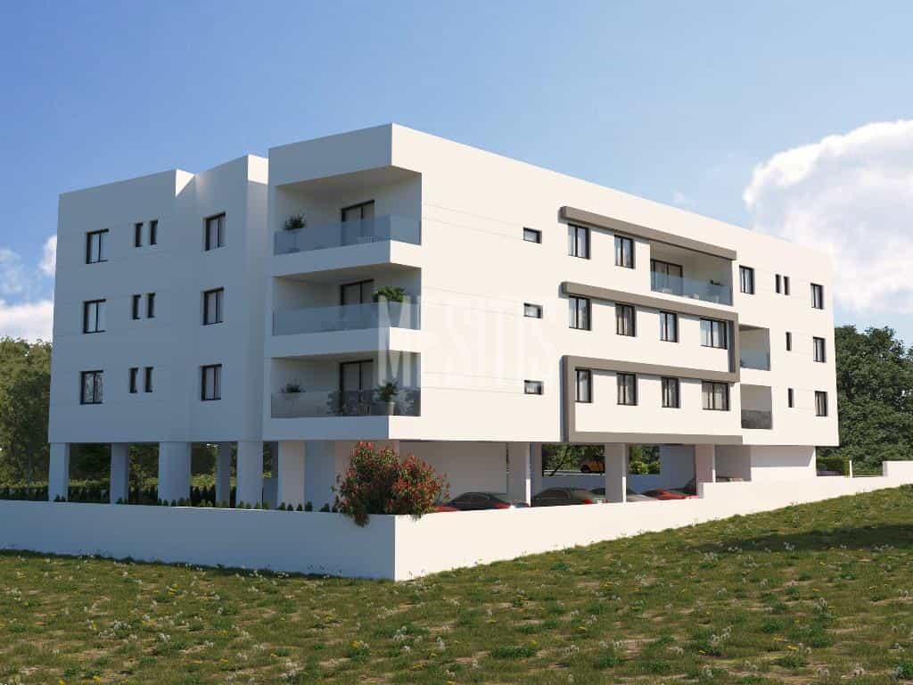 Condominium in Nicosia, Lefkosia 12521085