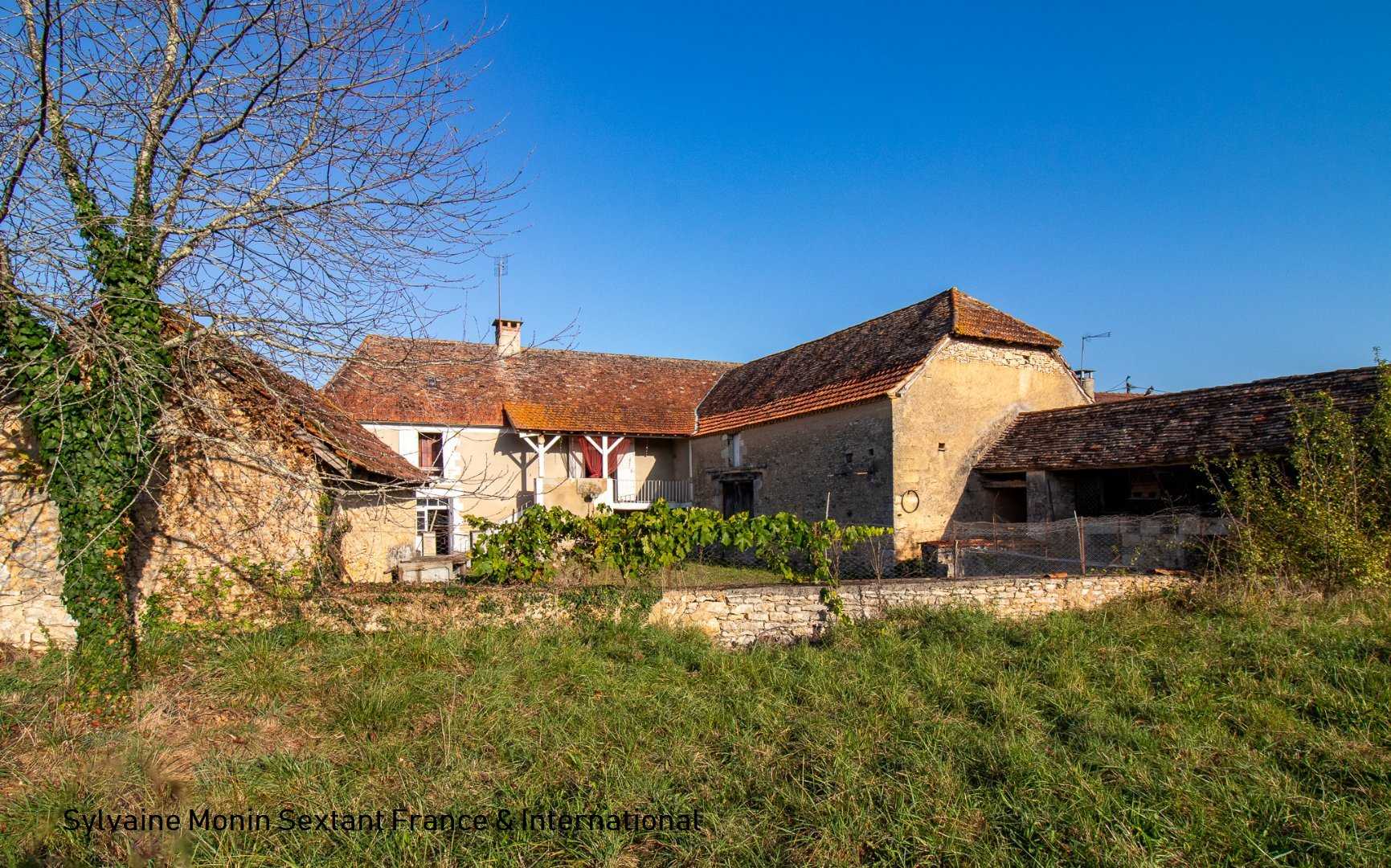 σπίτι σε Mayac, Nouvelle-Aquitaine 12521291