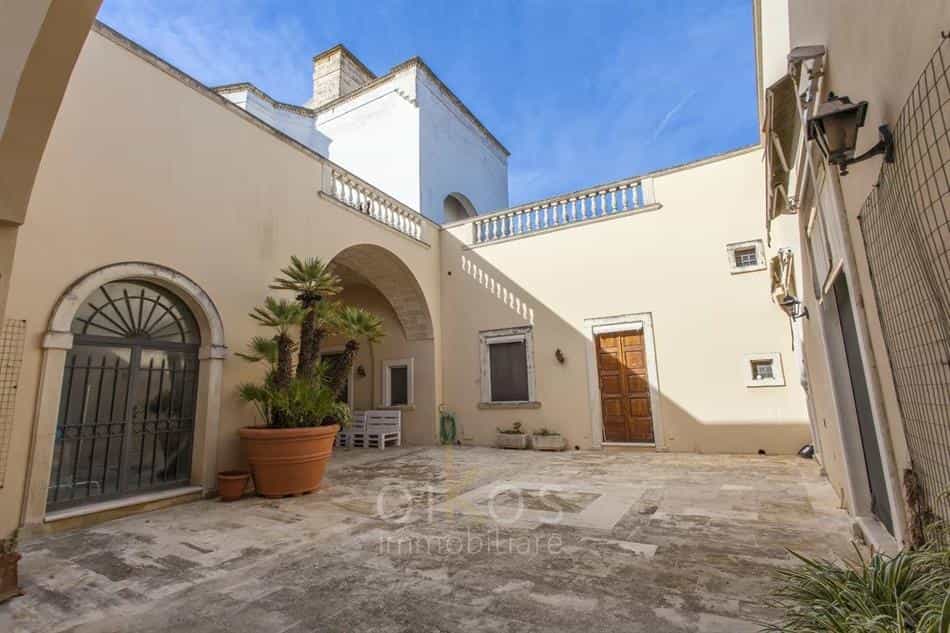 σπίτι σε Squinzano, Puglia 12521817