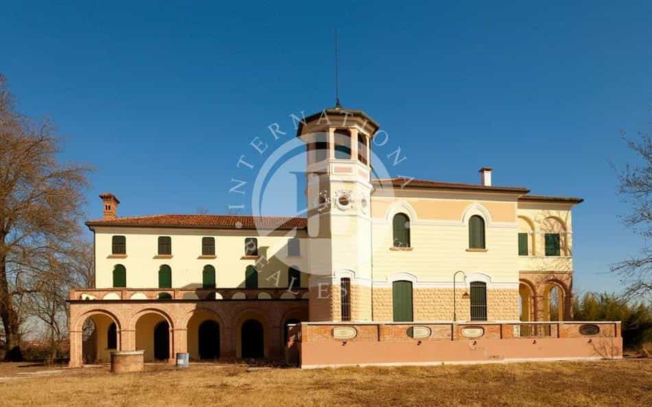 жилой дом в Noventa di Piave, Veneto 12521824