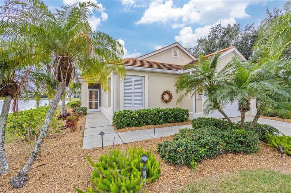House in Elwood Park, Florida 12521835