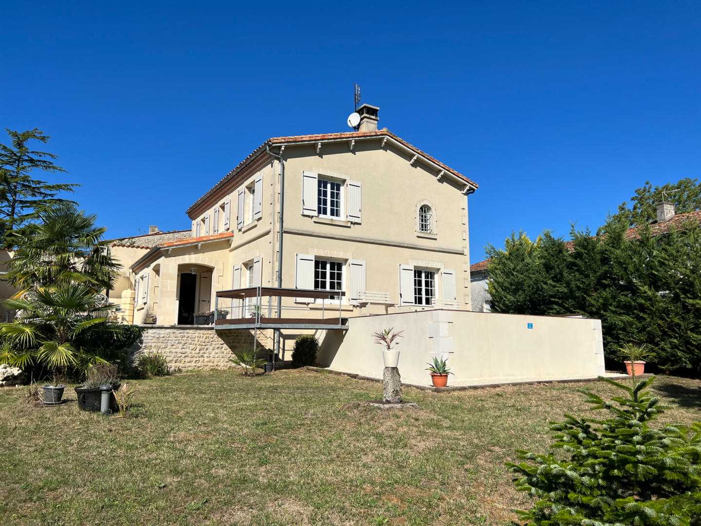 Hus i Blanzac-les-Matha, Nouvelle-Aquitaine 12522265