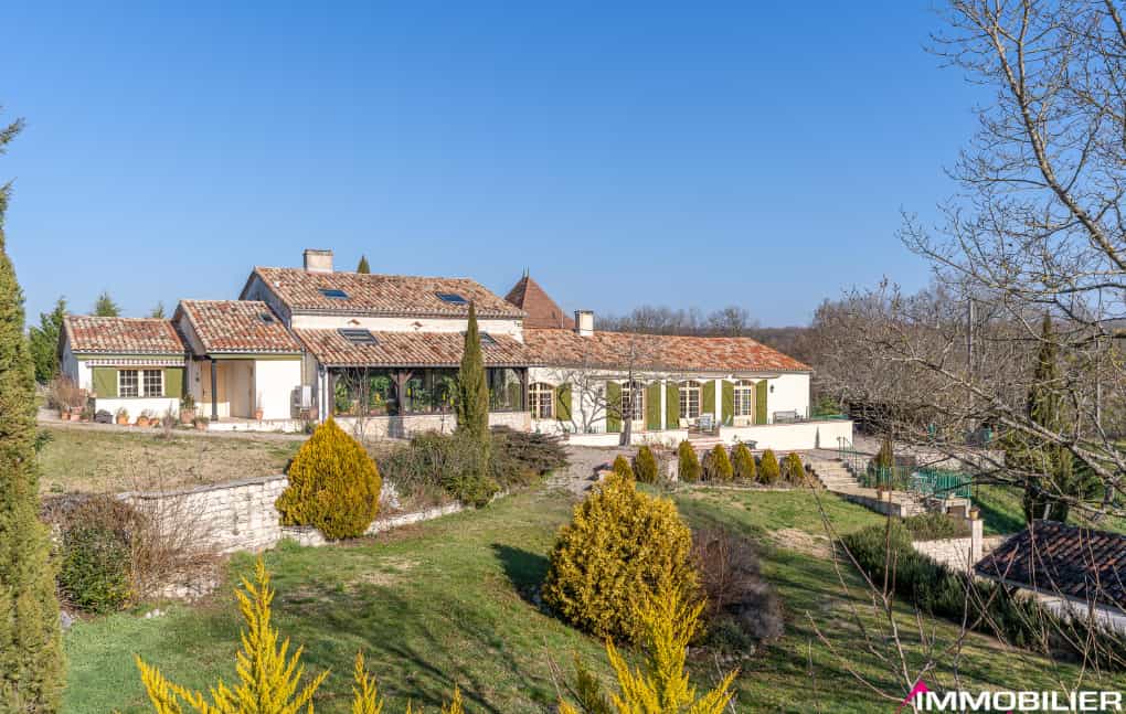 Hus i Monflanquin, Nouvelle-Aquitaine 12522359