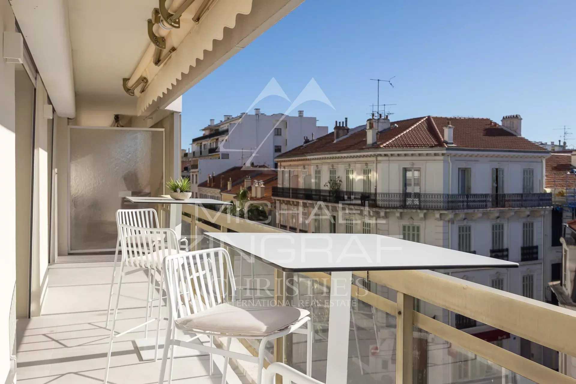 Condominium in Cannes, Provence-Alpes-Côte d'Azur 12523440