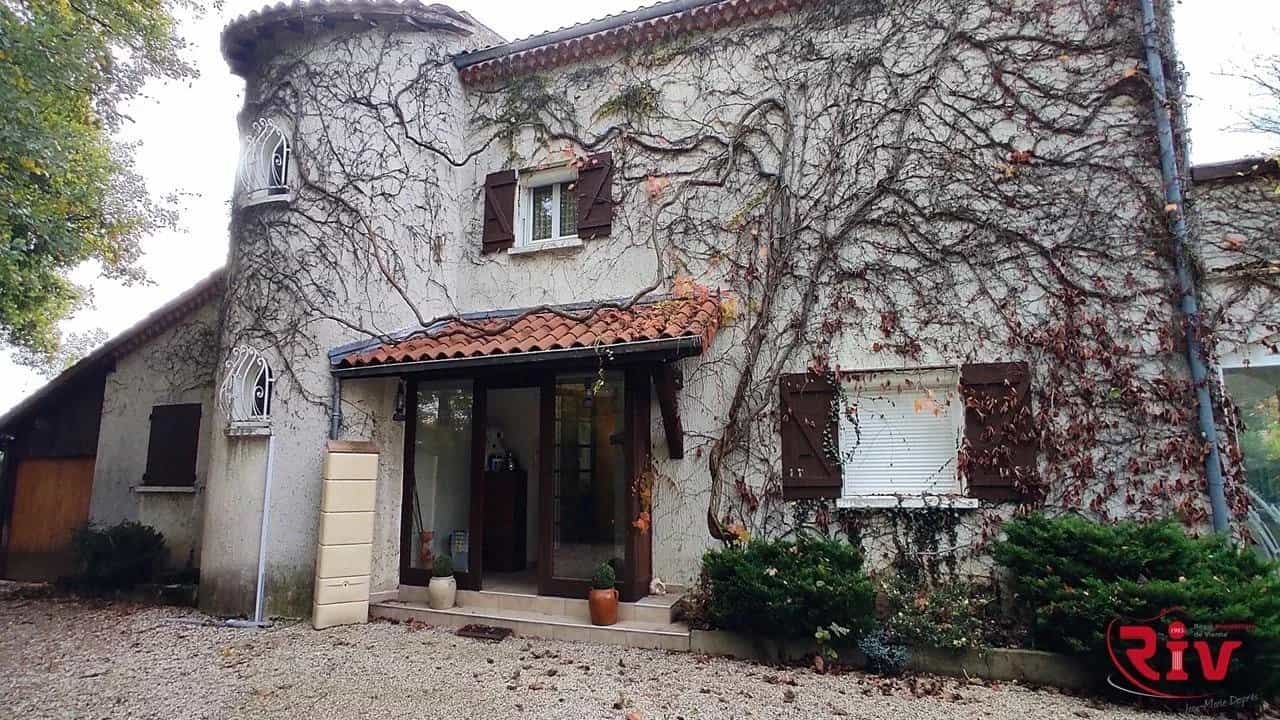 住宅 在 Chalons, Isère 12523454