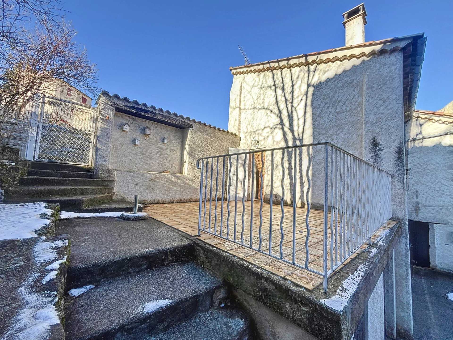 House in Soleilhas, Provence-Alpes-Cote d'Azur 12523479