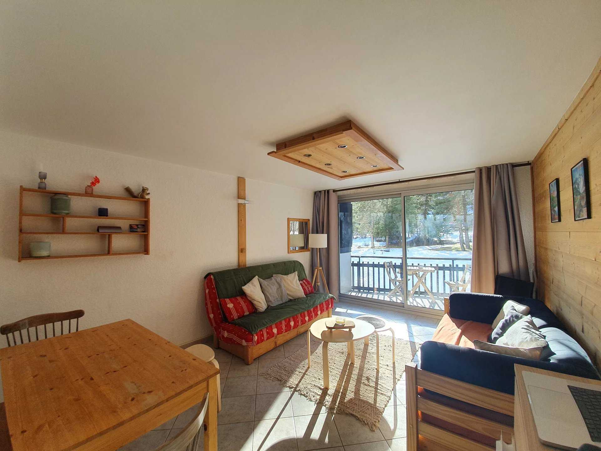 公寓 在 拉萨勒阿尔卑斯省, 普罗旺斯-阿尔卑斯-蓝色海岸 12523507