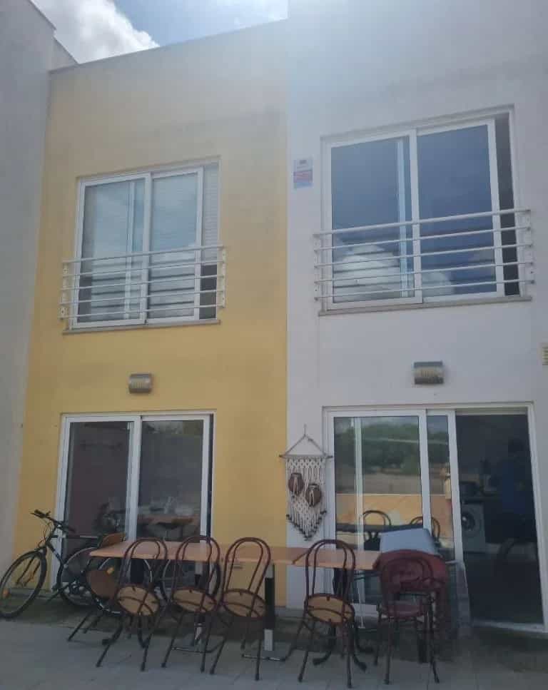 Casa nel Pinhal Novo, Rua José Cardoso Pires 12523893
