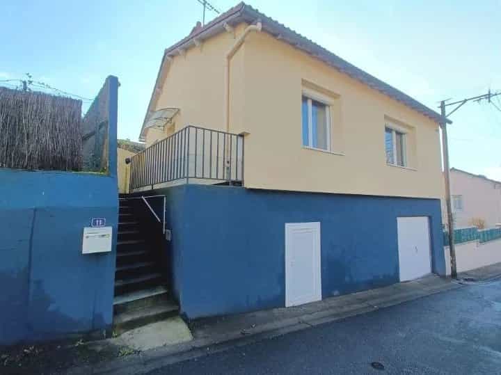 بيت في Latille, Nouvelle-Aquitaine 12524663