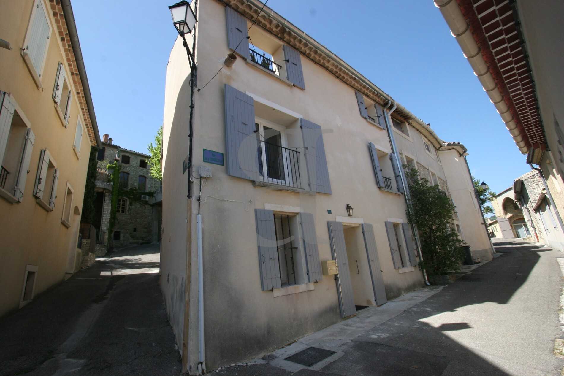 House in Visan, Provence-Alpes-Cote d'Azur 12525633