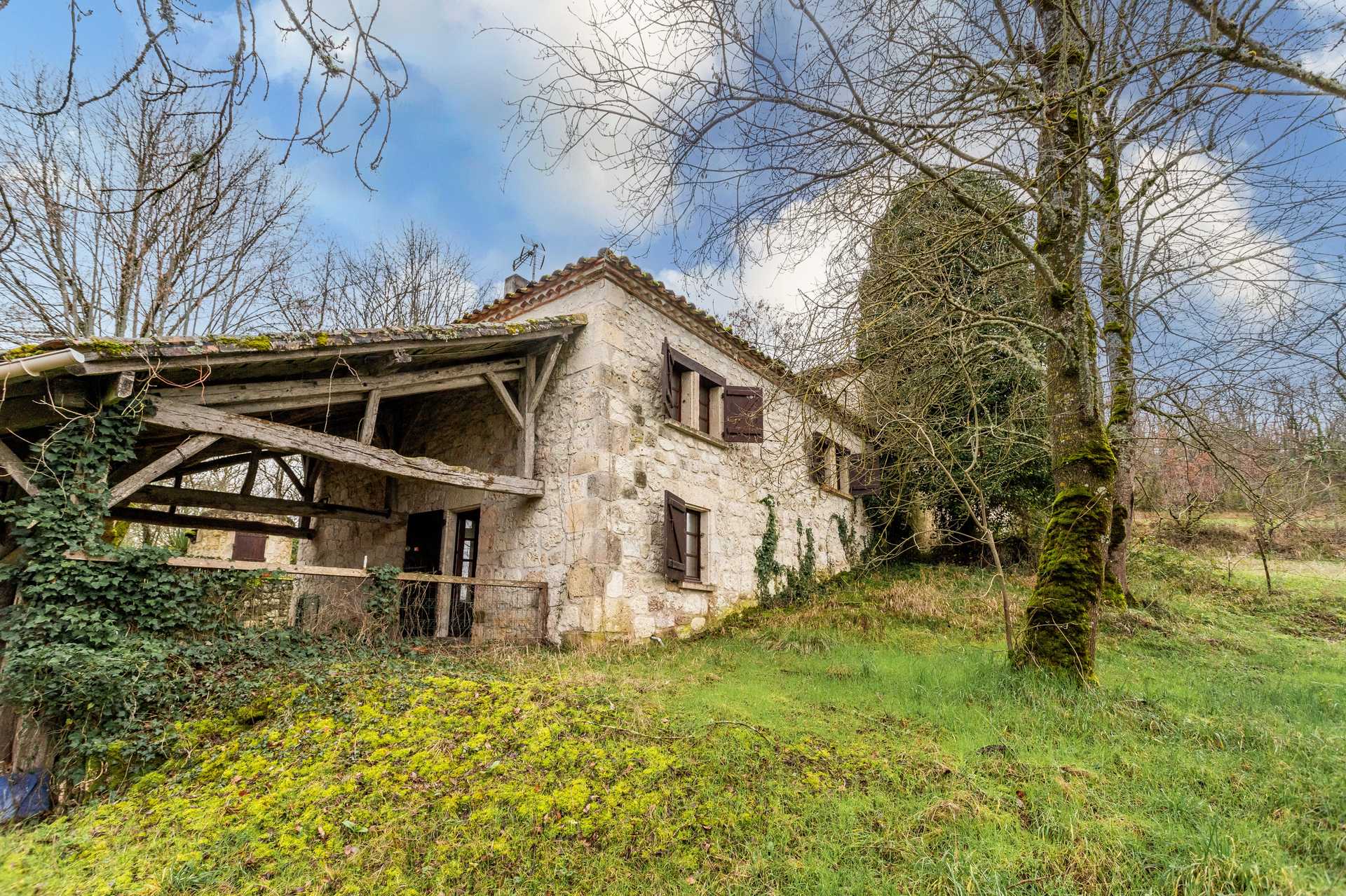 House in Cauzac le Vieux, Nouvelle-Aquitaine 12527093
