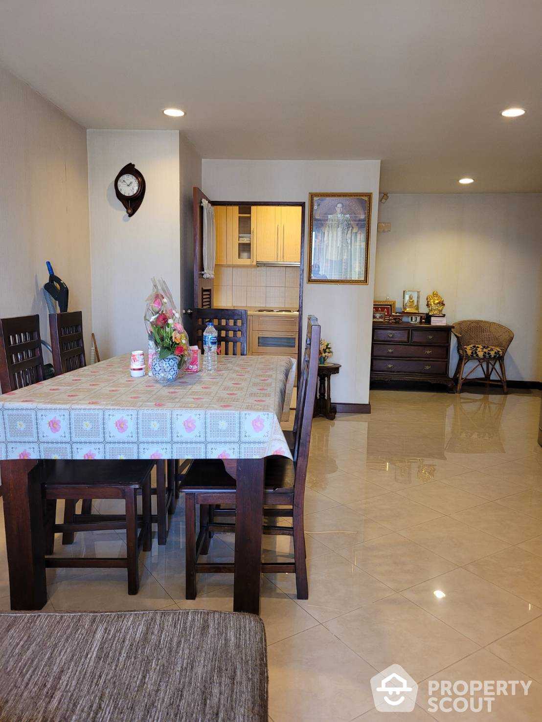 Condominium in Bang Kho Laem, Krung Thep Maha Nakhon 12528168