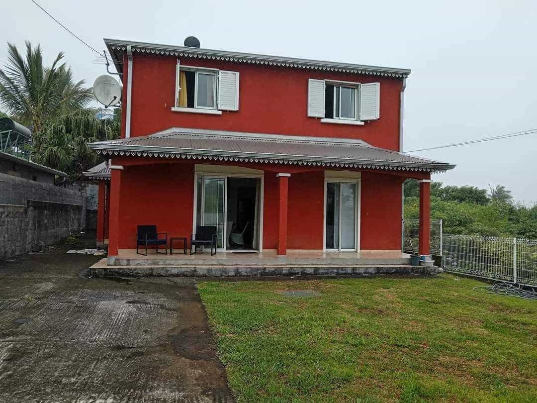 房子 在 Saint-Pierre, La Réunion 12528464