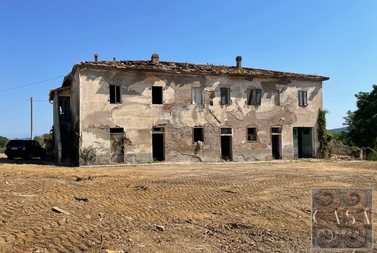Rumah di Capannoli, Toskana 12528471