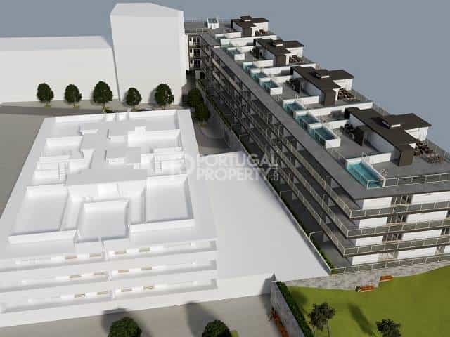 Condominium in Nazare, Leiria 12528492