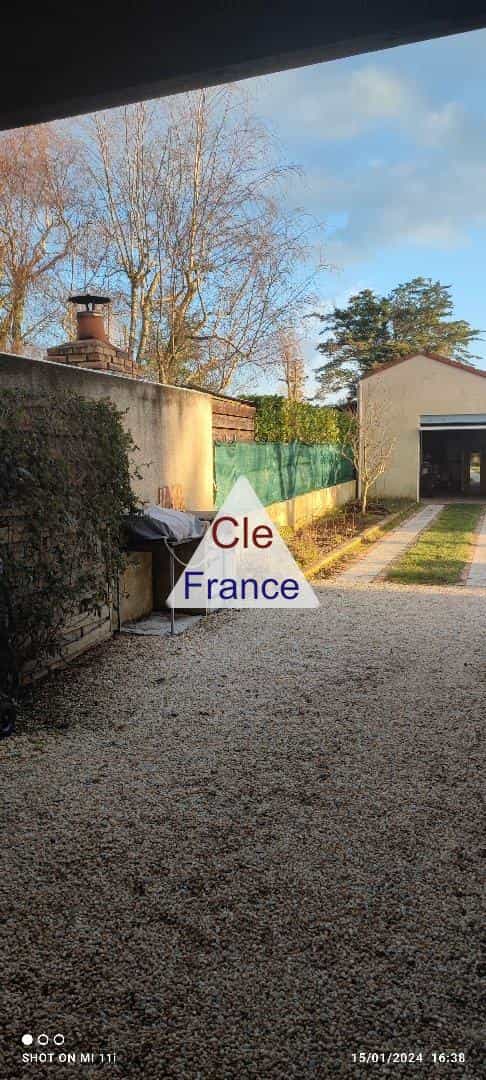 Rumah di Le Landreau, Pays de la Loire 12528502