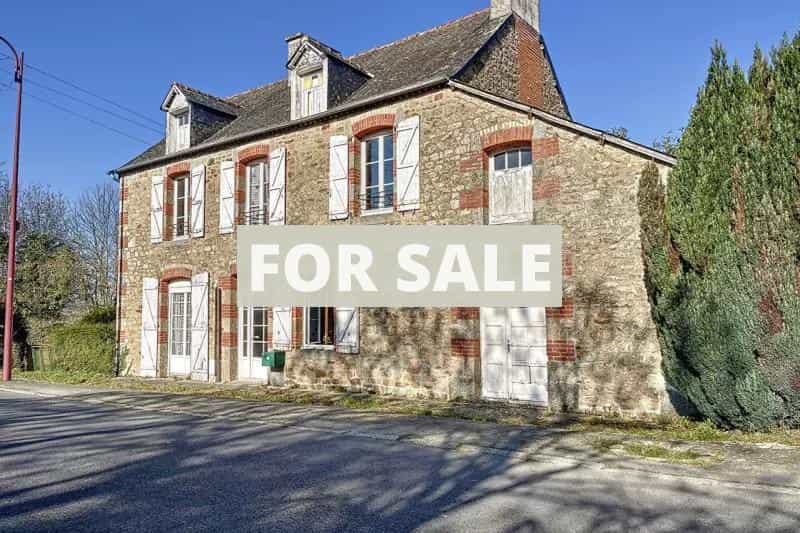 House in Bazouges-la-Perouse, Bretagne 12528513
