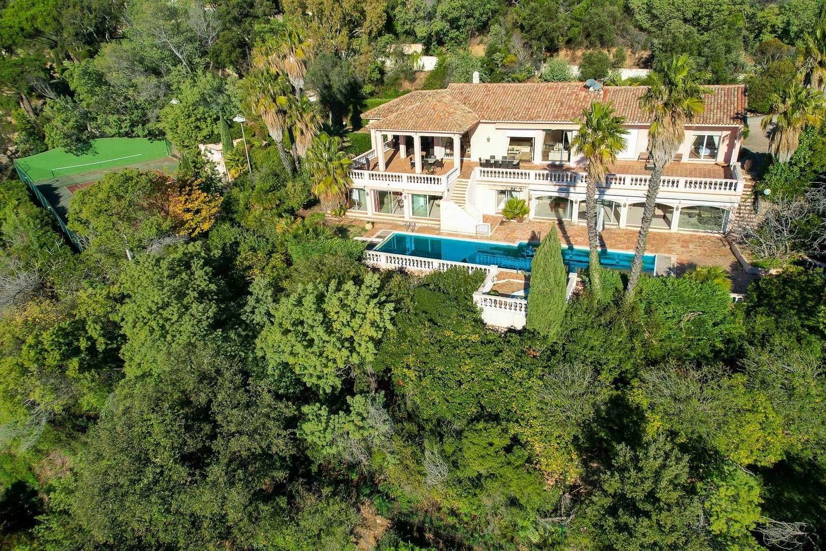 Rumah di Grimaud, Provence-Alpes-Côte d'Azur 12529230