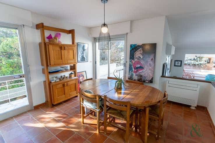 Dom w Sanary-sur-Mer, Provence-Alpes-Côte d'Azur 12529272