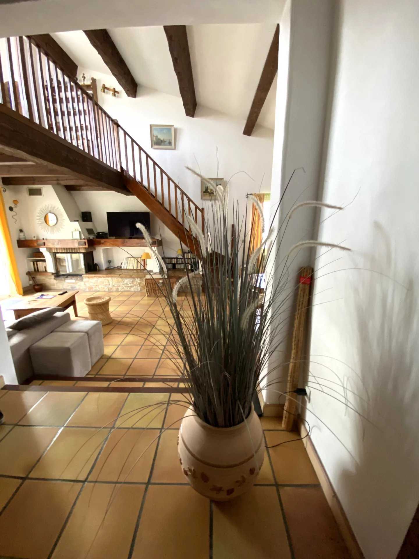 House in La Ciotat, Provence-Alpes-Cote d'Azur 12529828
