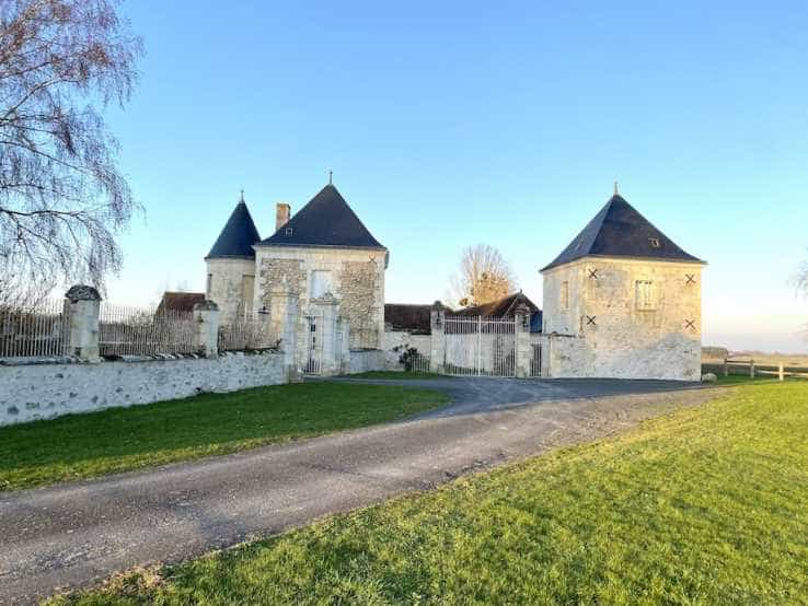 Dom w Loches, Centrum-Val de Loire 12530138