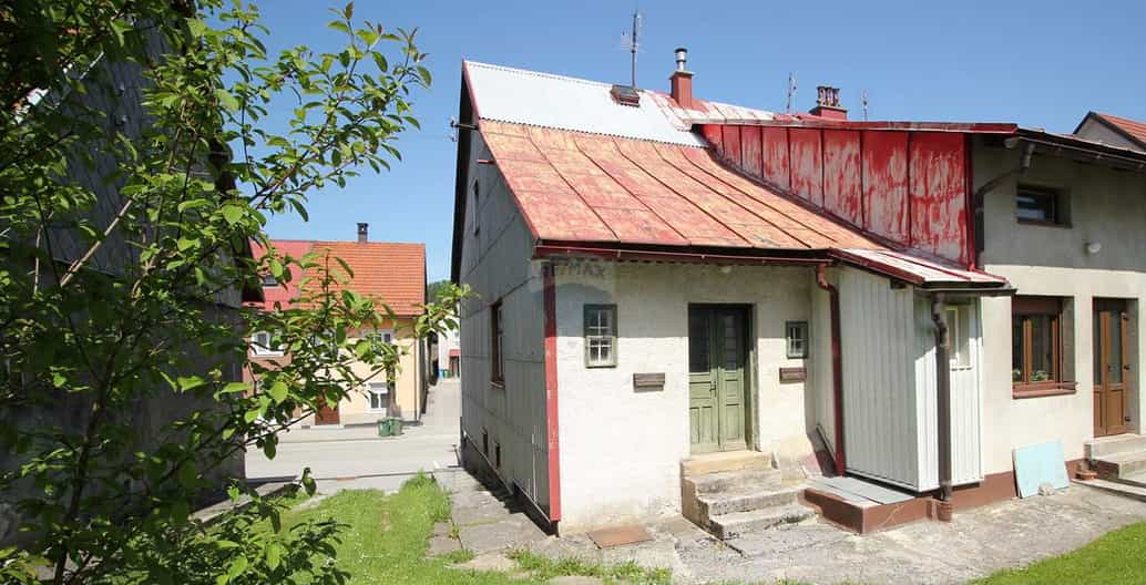 Talo sisään Delnice, Primorsko-Goranska Zupanija 12532019