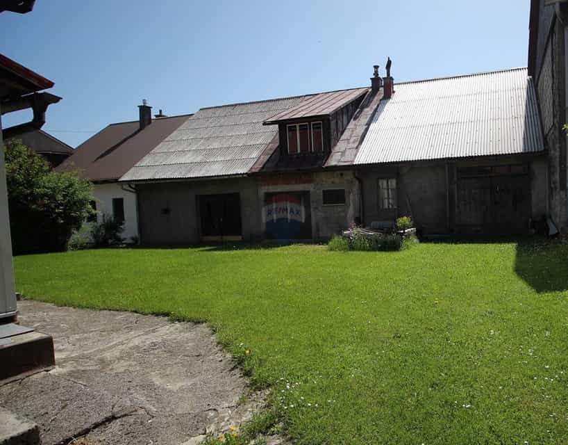 Talo sisään Delnice, Primorsko-Goranska Zupanija 12532019