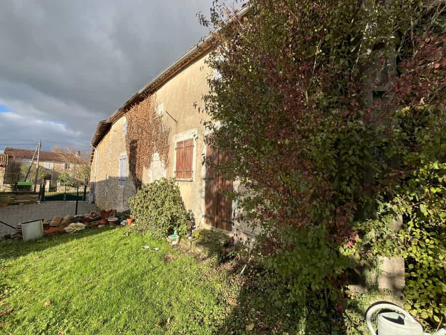 rumah dalam Chasseneuil-sur-Bonnieure, Nouvelle-Aquitaine 12532590