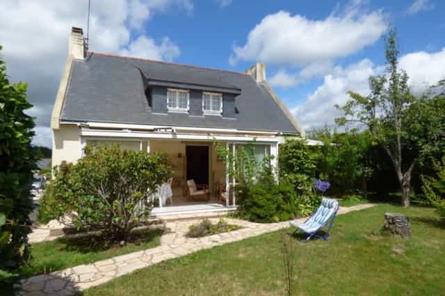 House in Malestroit, Brittany 12532773
