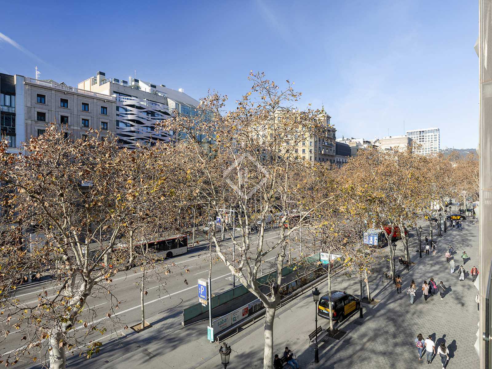 Condominium in Barcelona, Catalonia 12533015