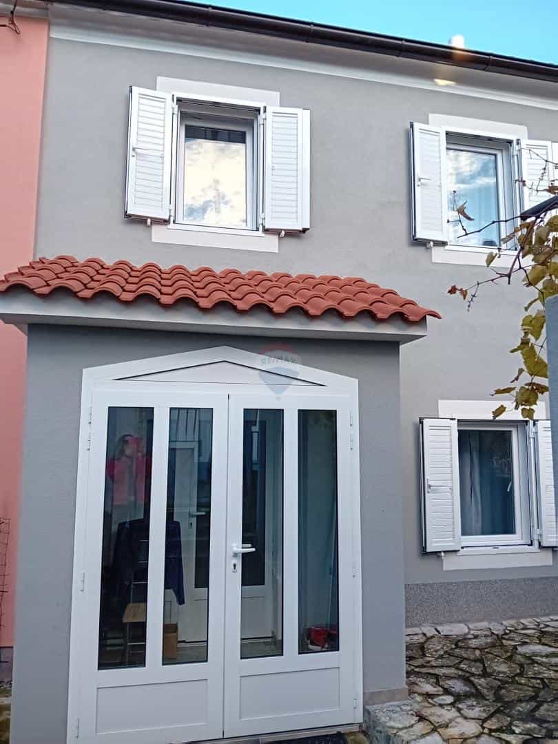Casa nel Omisalj, Zupanija Primorsko-Goranska 12533483