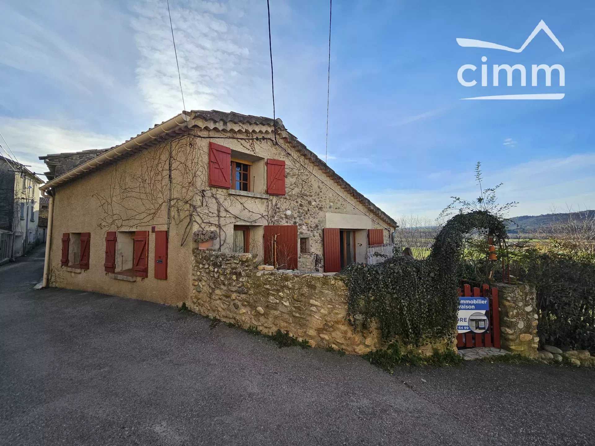 House in Oraison, Provence-Alpes-Cote d'Azur 12533559