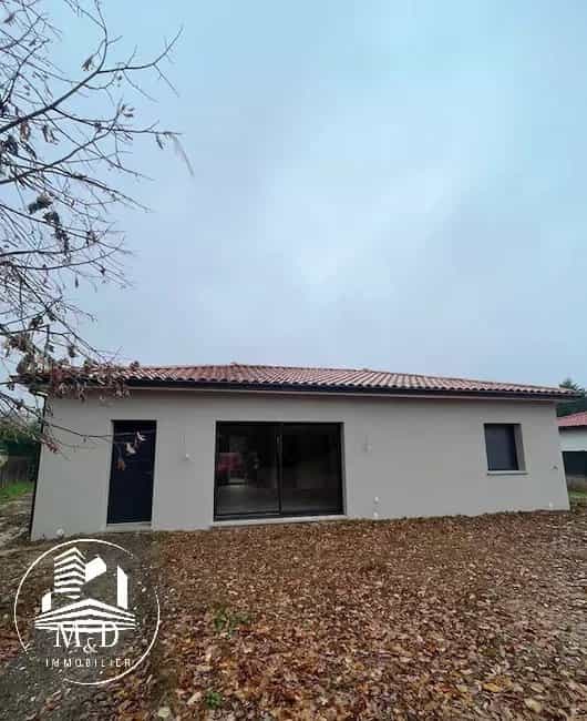 House in Pleaux, Auvergne-Rhone-Alpes 12533576