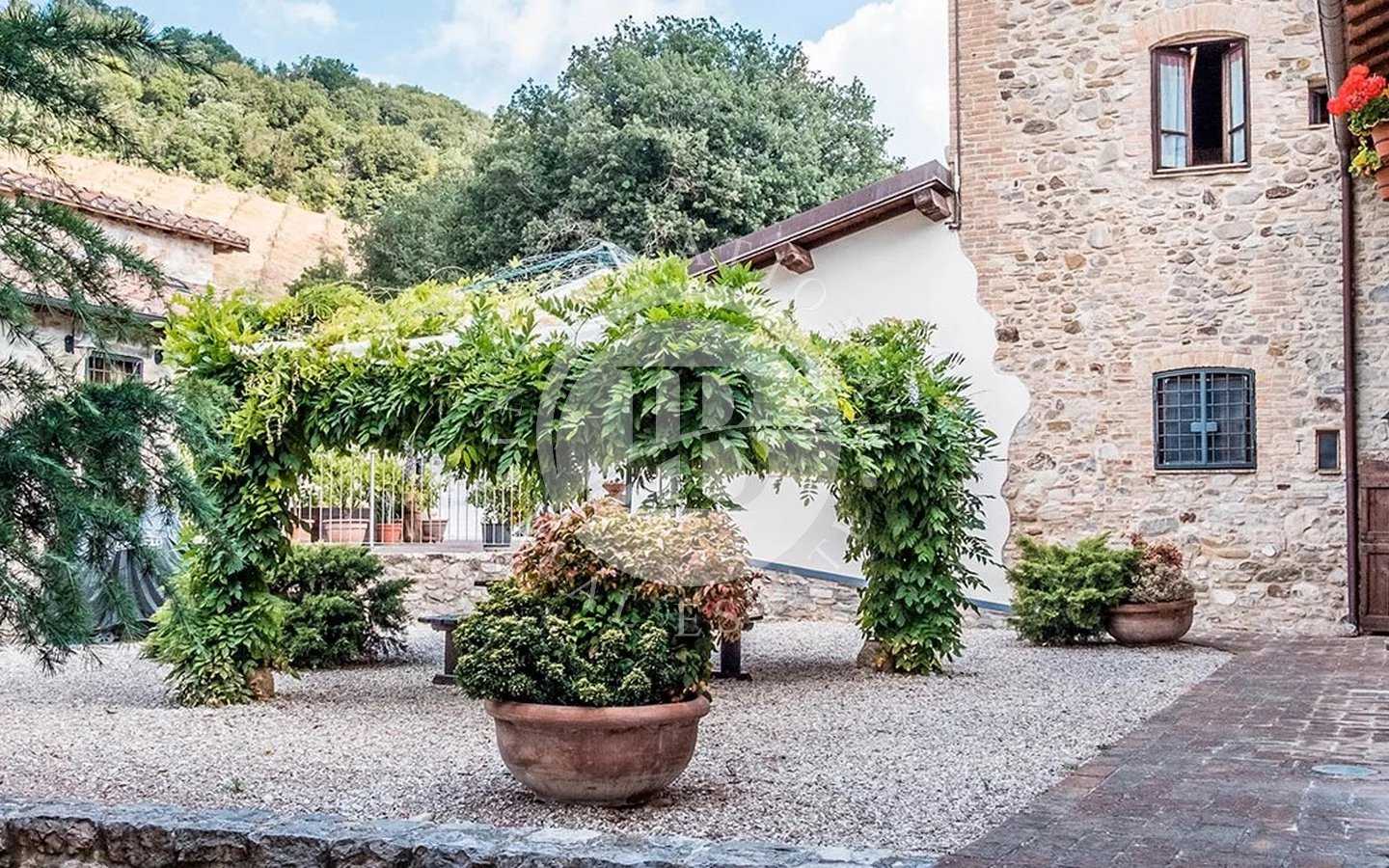Будинок в Umbertide, Perugia 12533730