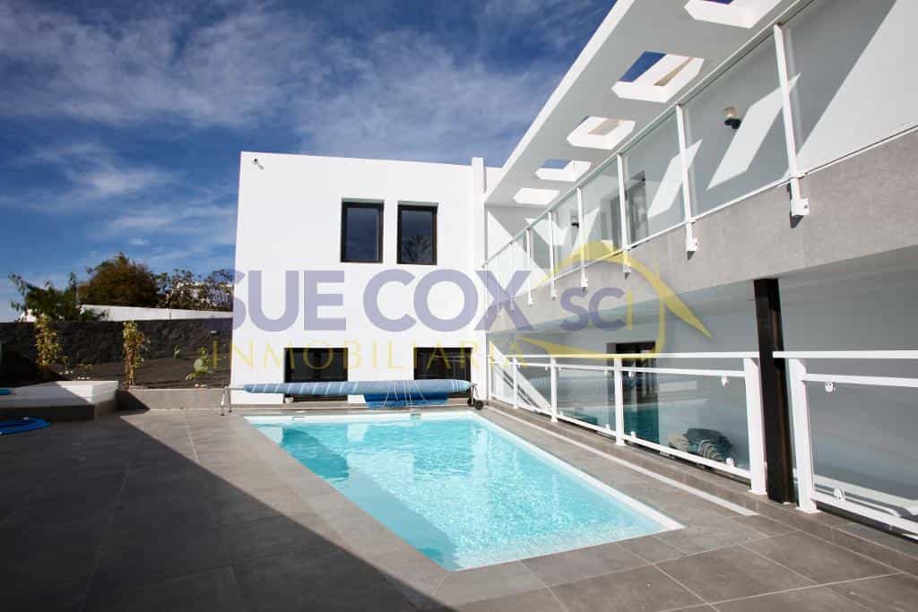 House in Teguise, Canary Islands 12533888
