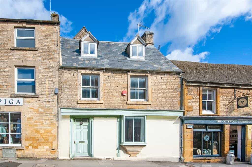 Condominium in Stow on the Wold, Gloucestershire 12533902