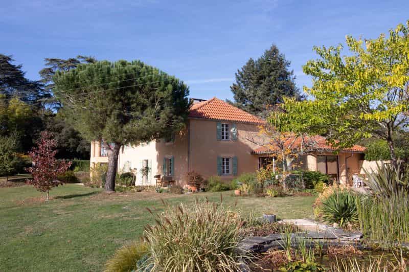 Dom w Villecomtal-sur-Arros, Occitanie 12534667