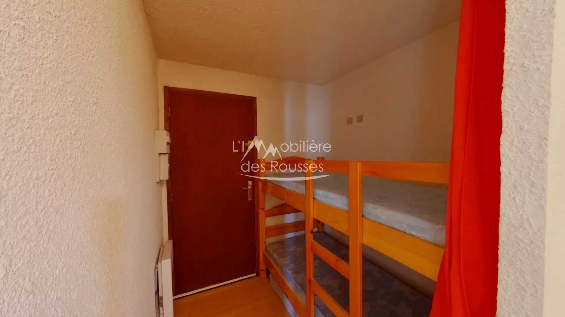 Condominium in Lelex, Auvergne-Rhone-Alpes 12535393