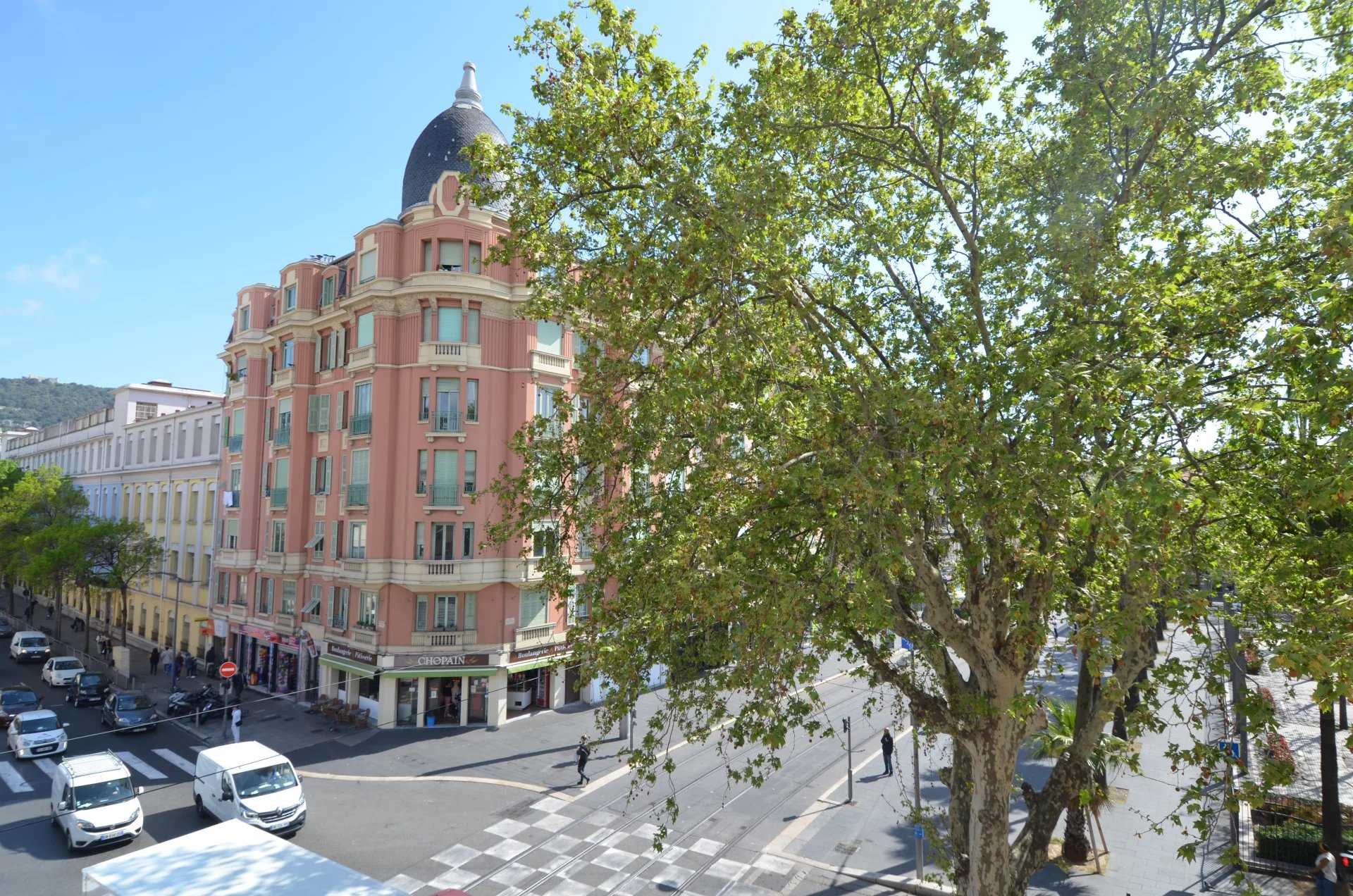 Condominium dans Bon, Provence-Alpes-Côte d'Azur 12535395