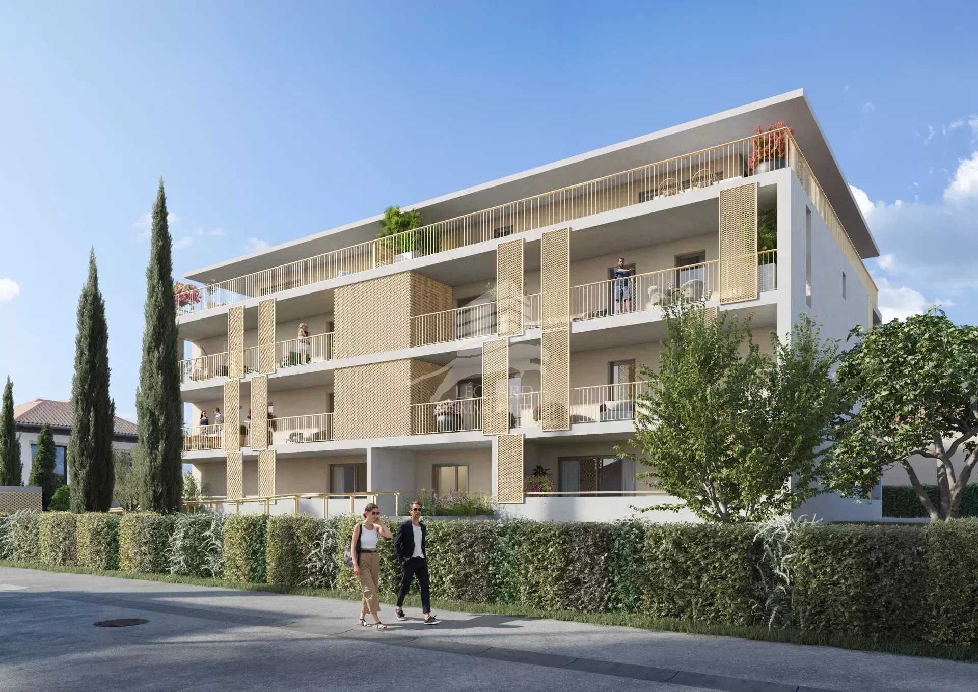 Condominium dans Fréjus, Provence-Alpes-Côte d'Azur 12535408
