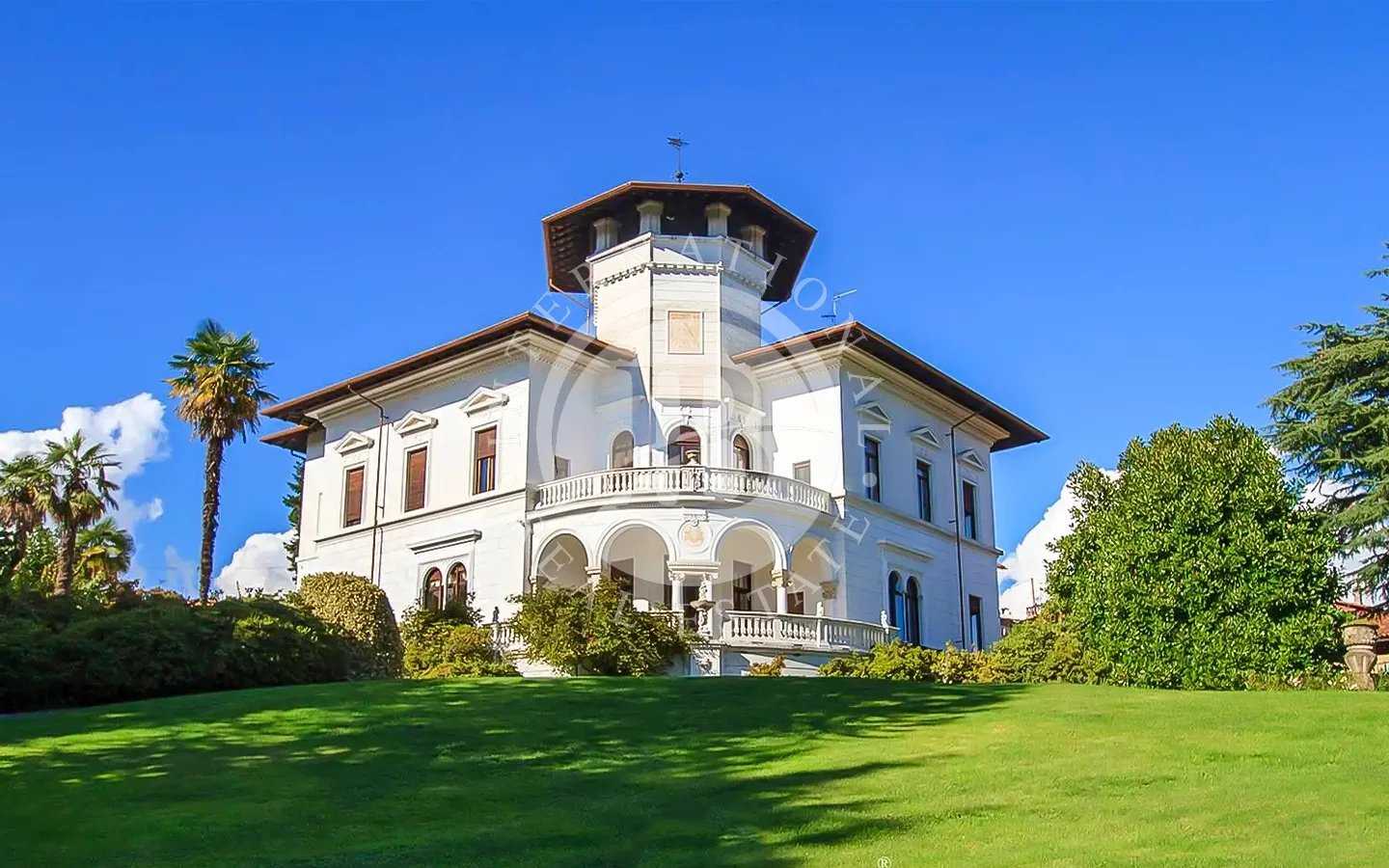 Rumah di Biella, Piemonte 12535457