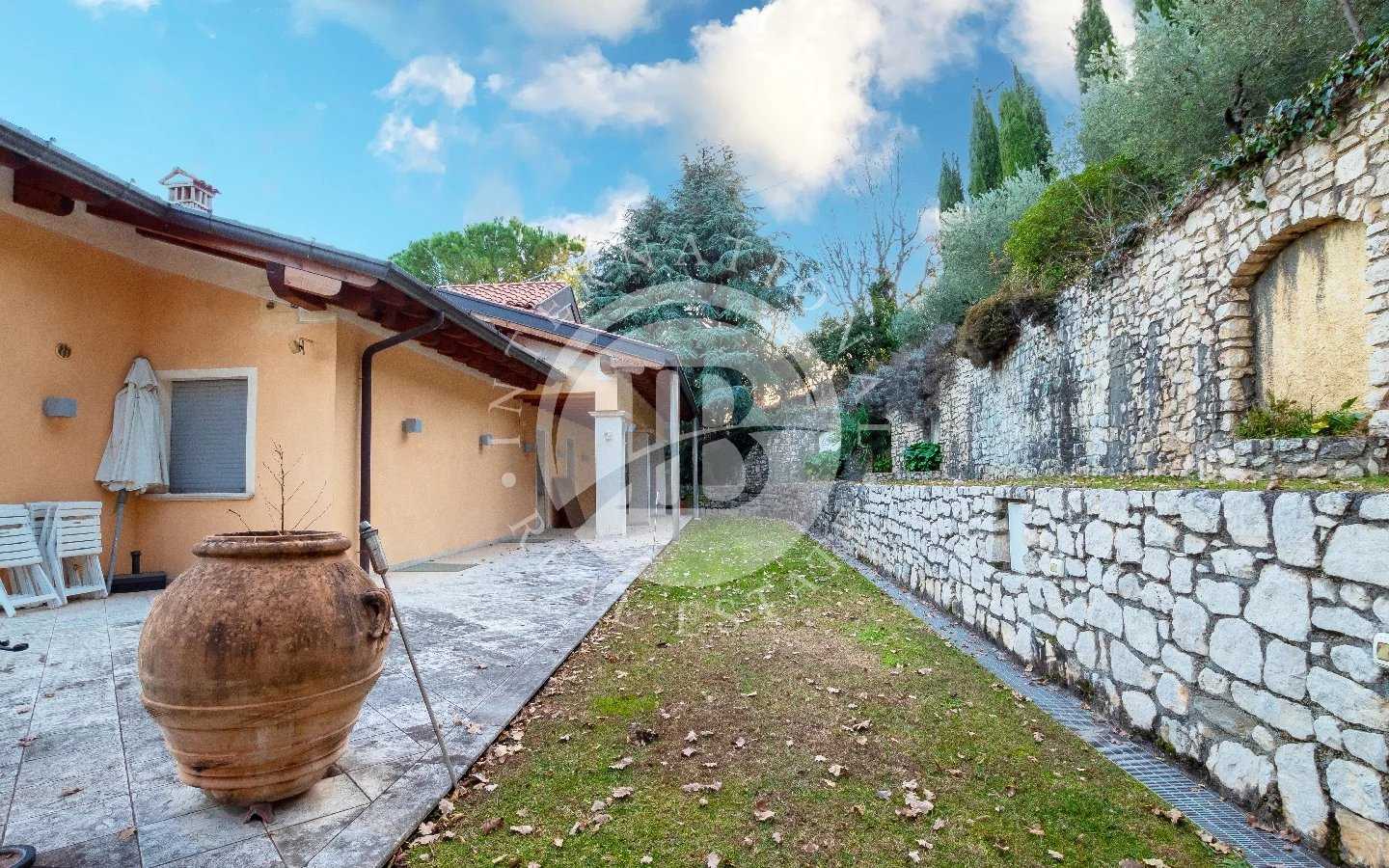 Casa nel Padenghe sul Garda, Brescia 12535459