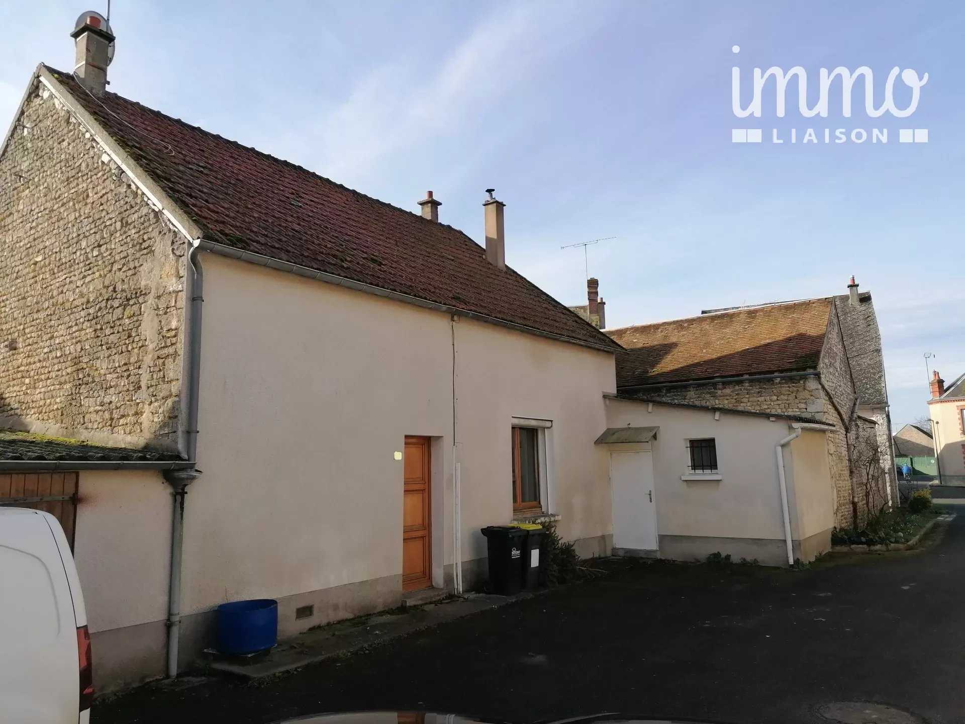 Mehrere Häuser im Sermaises, Centre-Val de Loire 12535557